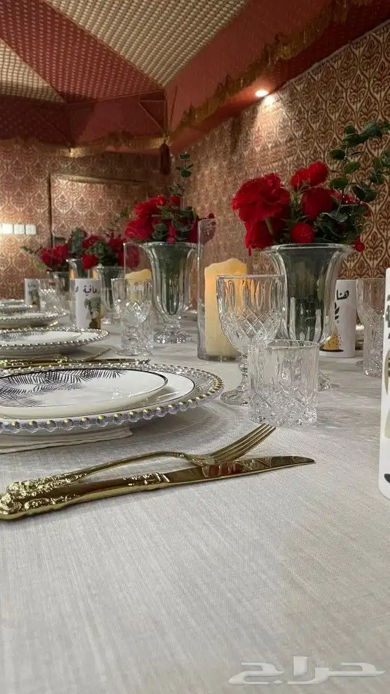 طاولات طعام 8
