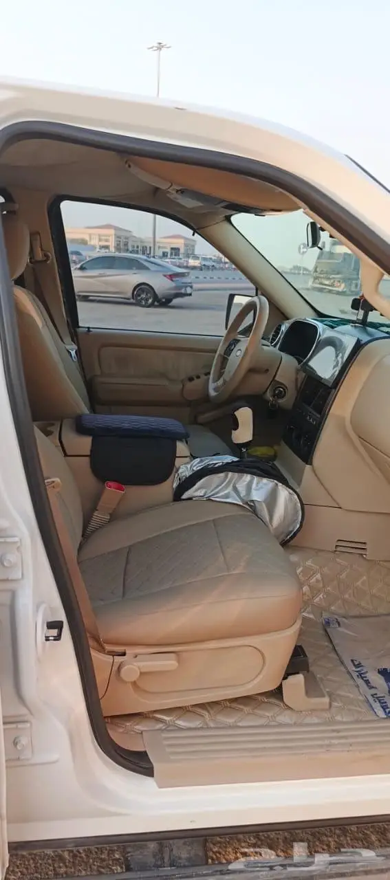 فور اكسبلورر للبيع 2