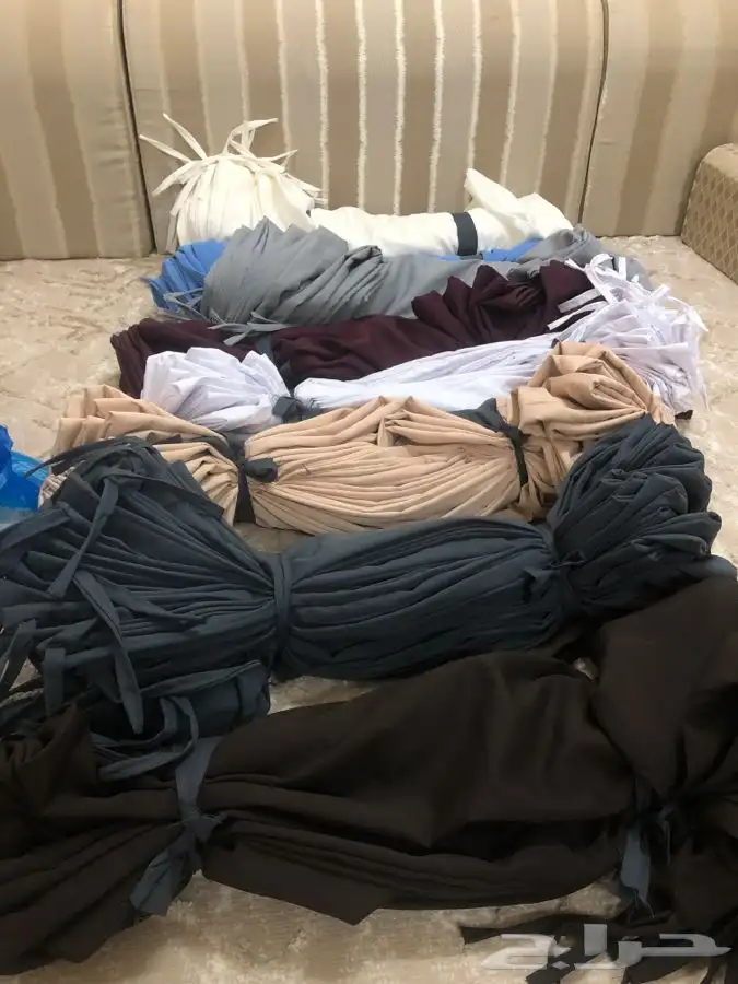 للبيع شنطه قماش لتخزين الملابس الحبه 10ريال 0
