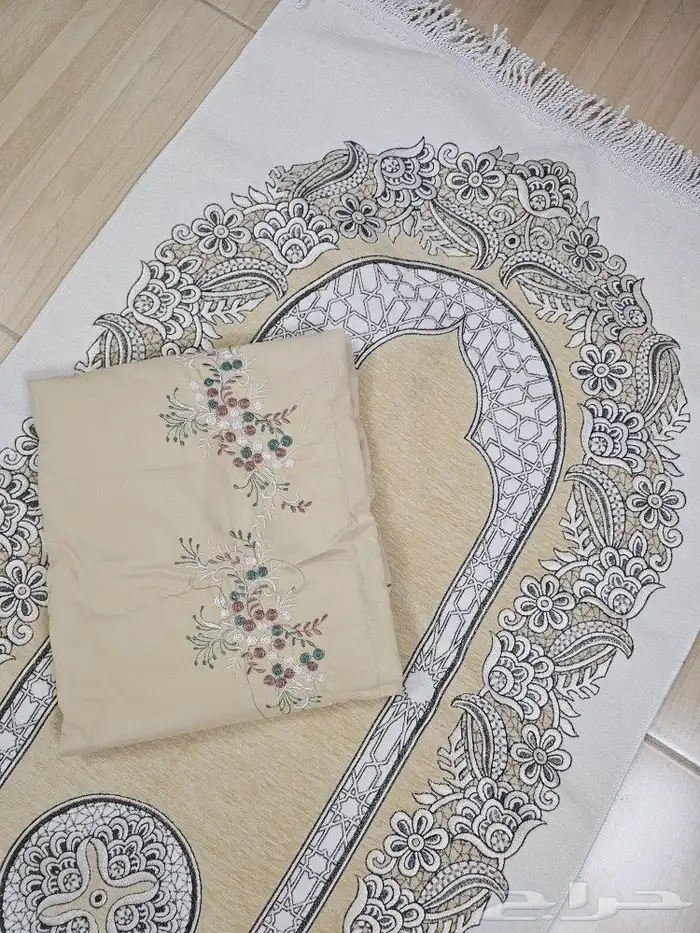 اطقم صلاة مع مصحف 7