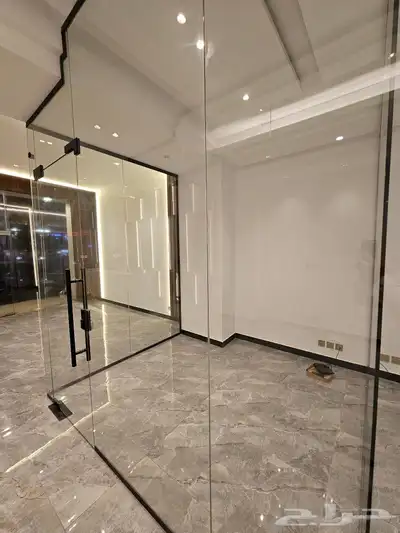 للايجار مكاتب ومعارض إدارية تجارية FOR RENT 3