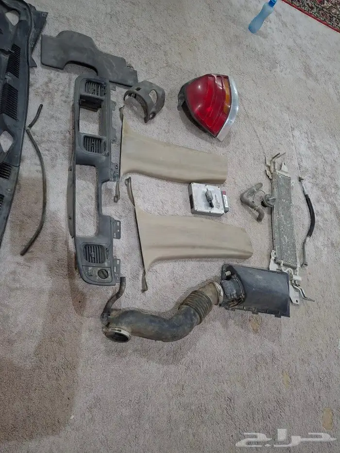 قطع غيار فورد كراون فكتوريا موديل 99 1