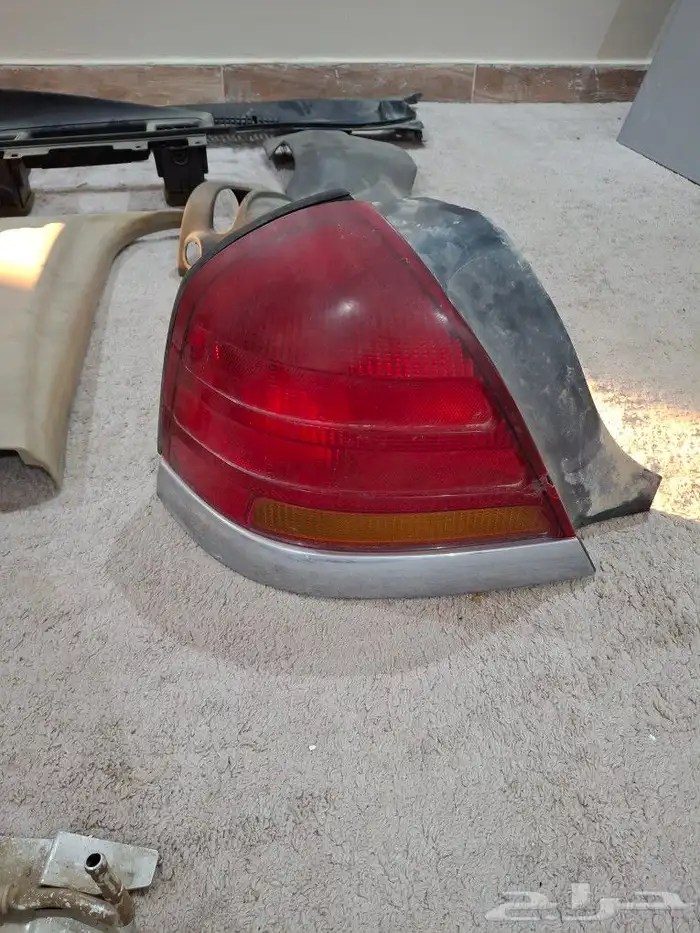 قطع غيار فورد كراون فكتوريا موديل 99 3