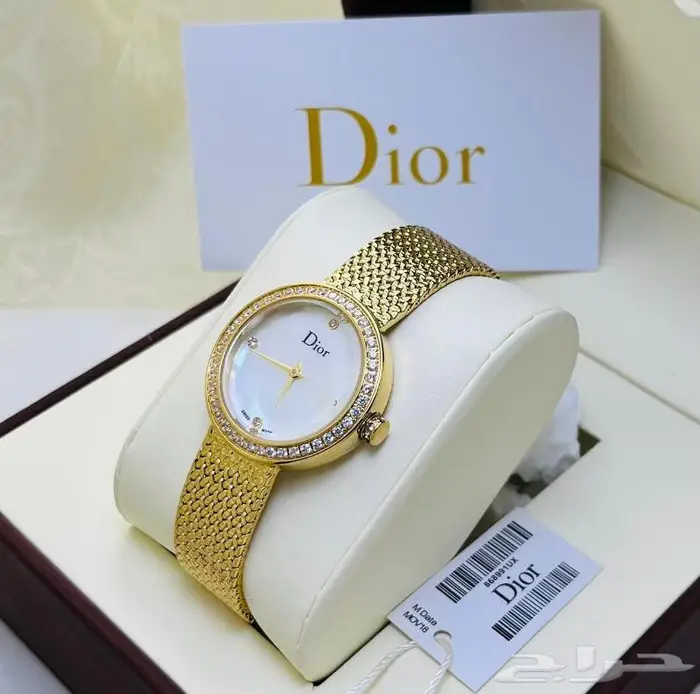 ساعة ديور النسائية 4