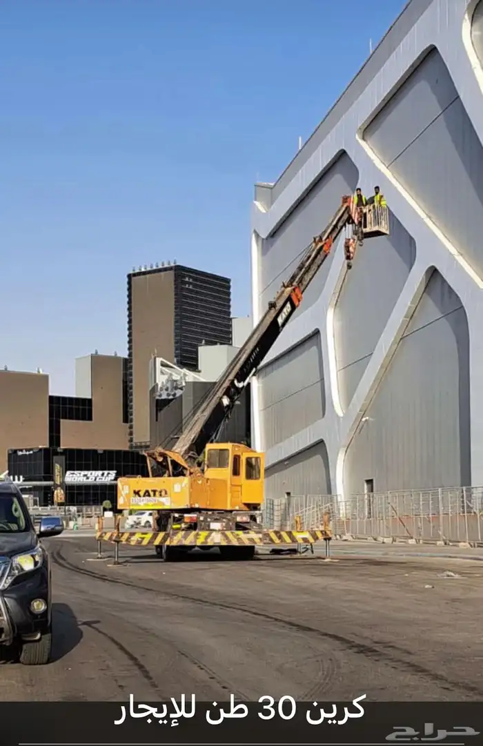 فور كلفت رفعات شوكية كرينات للاجار اليومي والشهري والمشاوير 11