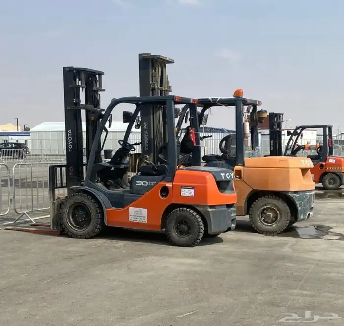 فور كلفت رفعات شوكية كرينات للاجار اليومي والشهري والمشاوير 0