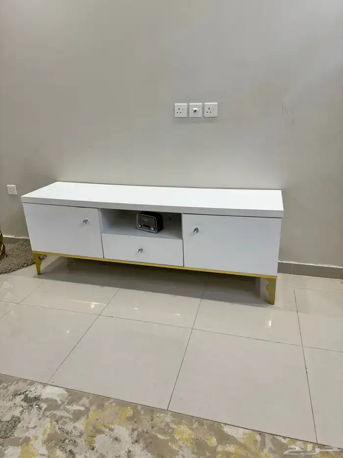 طاوله شاااشه من هوم بوكس جديده استخدام نظيف جدااا جدا 0