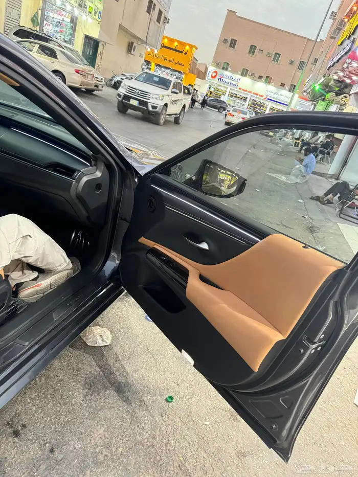 أناره داخلي لكزس es 350 نفس الوكاله موديل 2023 1