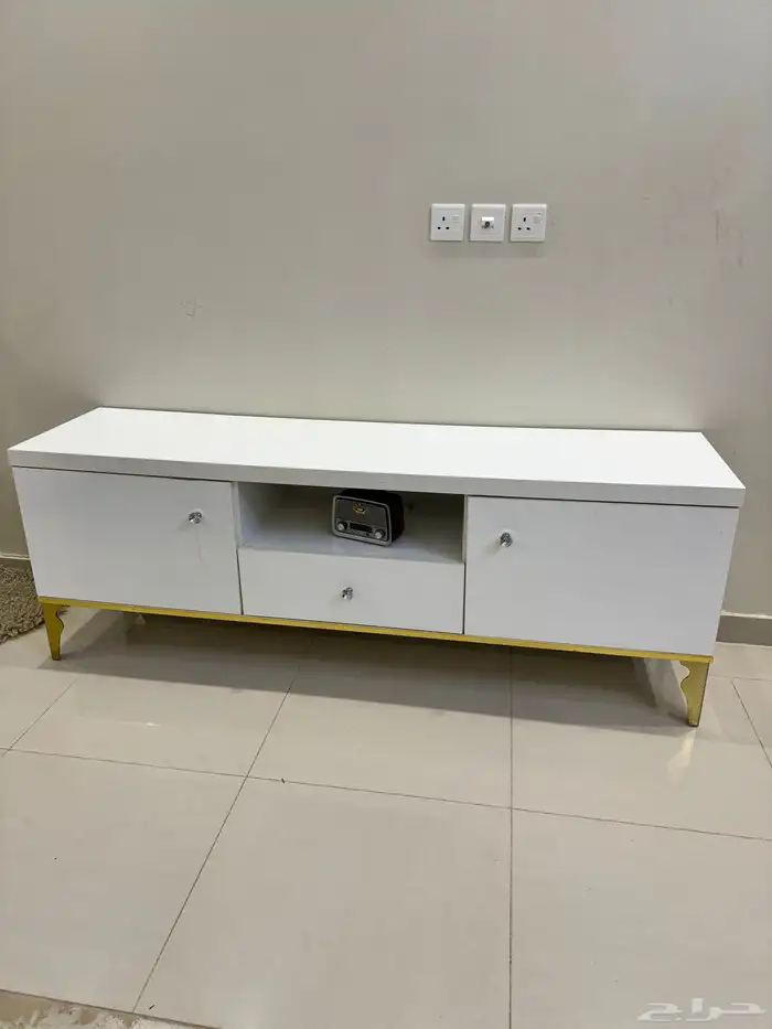 طاوله شاااشه من هوم بوكس جديده استخدام نظيف جدااا جدا 1