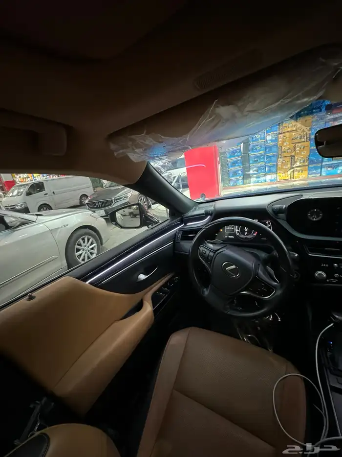 أناره داخلي لكزس es 350 نفس الوكاله موديل 2023 5