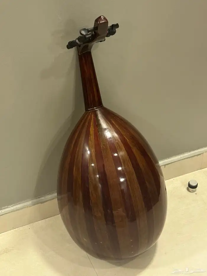 عود سانتوس 0