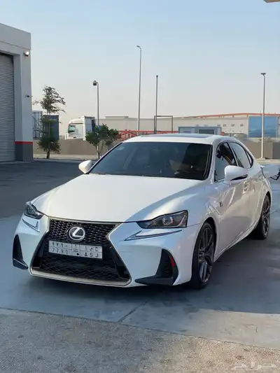 للبيع لكزس is350 31