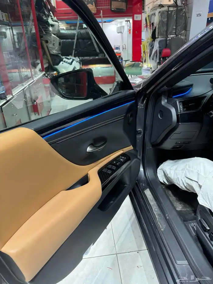 أناره داخلي لكزس es 350 نفس الوكاله موديل 2023 7