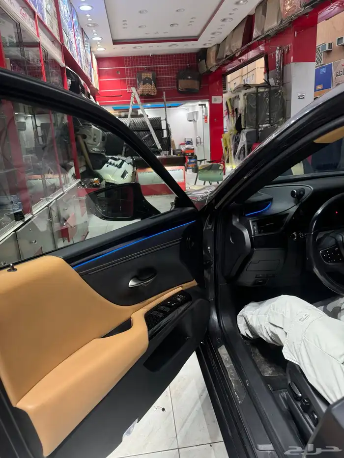 أناره داخلي لكزس es 350 نفس الوكاله موديل 2023 11