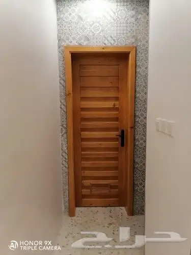 تفيذ ديكورات وأبواب وطاولات شاشات 2