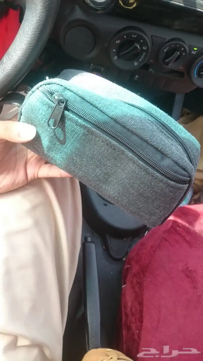 شنط يد بفواصل لحماية الجوالات 4