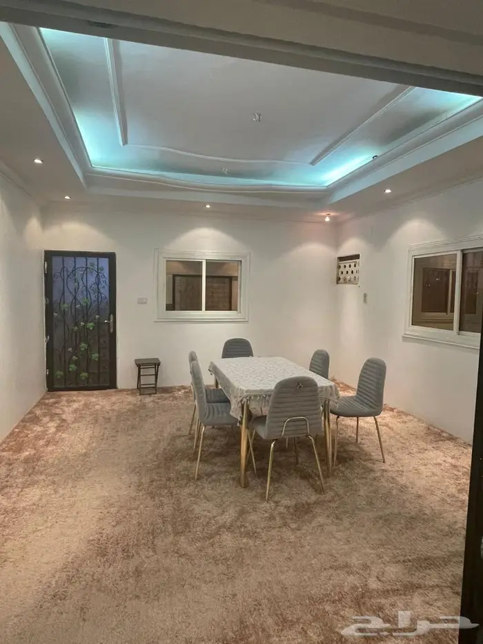 للبيع عمارة 3 أدوار بوسط الطائف حي الخالدية على ممر درج 15
