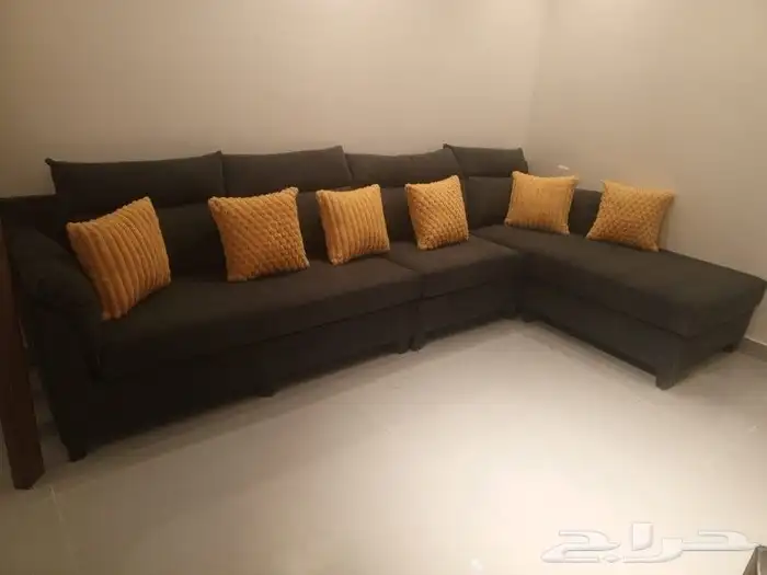 تنجيد وتفصيل جميع انوع الكنب و المجالس و الستائر والمفروشات 26