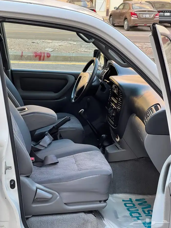 لاندكروزر 2002 G ستاندر نظيف جدا (تم البيع) 50