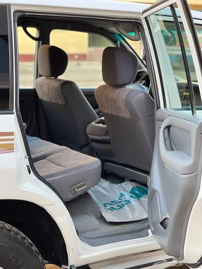 لاندكروزر 2002 G ستاندر نظيف جدا (تم البيع) 54