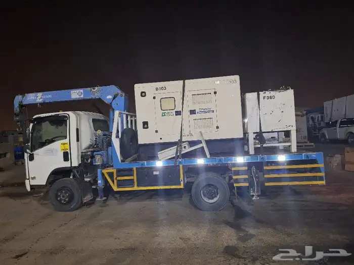 ايجار مولدات كهرباء - تور لايت 6