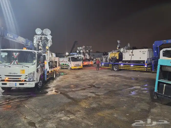 ايجار مولدات كهرباء - تور لايت 8