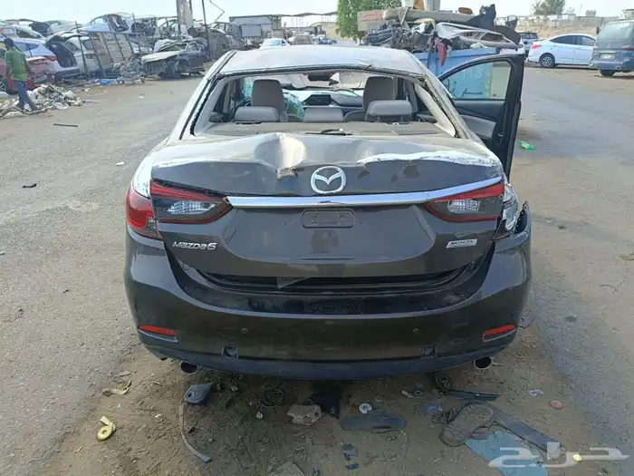 مازدا 6 2017 للبيع قطع غيار فقط 3