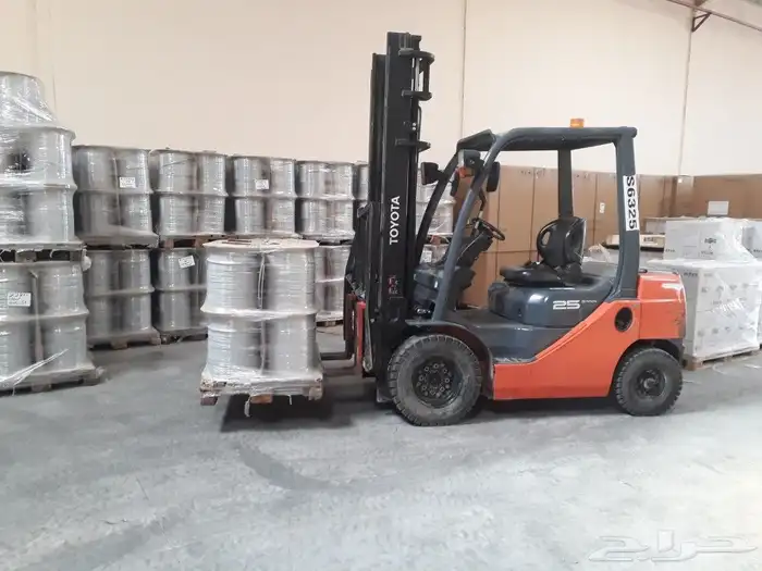رافعه شوكيه فوركلفت فور كلفت للايجار سكينه رفاعه forklift 8