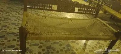 خمس كراسي وقعد الواحد من 250 0