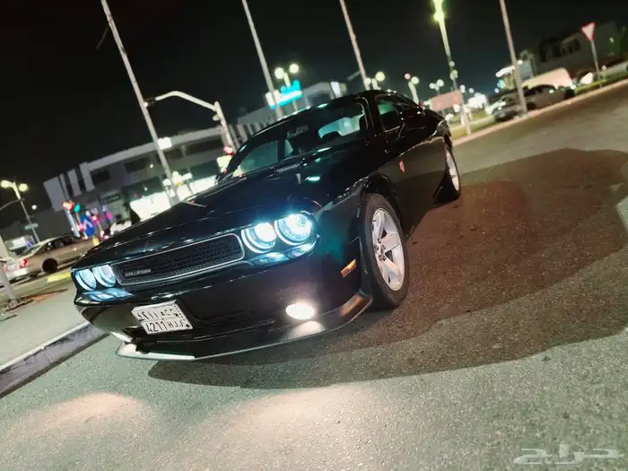 دودج تشالنجر نظيف جدا. 2013 sxt 8