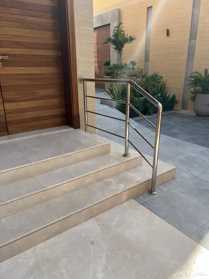 حداد استيل استانلس جميع زجاج مسابح 5