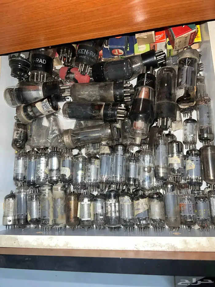 صيانة تلفزيون قديم فيديو قديم راديو قديم 18