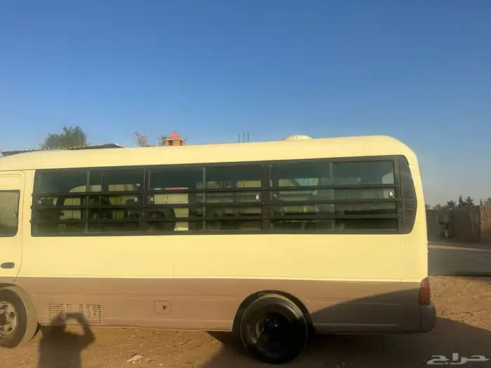 باص كوستر للايجار for rent 2