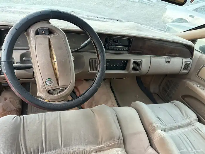 للبيع قطع غيار بيوك موديل 93 Buick 1