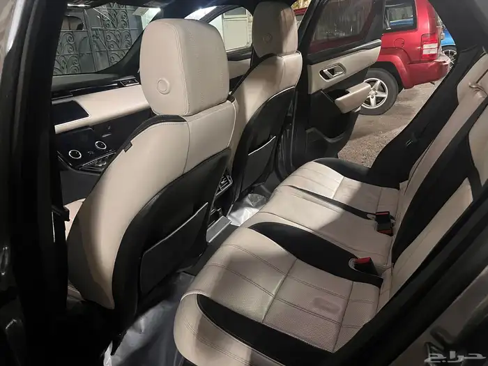 رينج روفر فيلار P250S R Dynamic 14