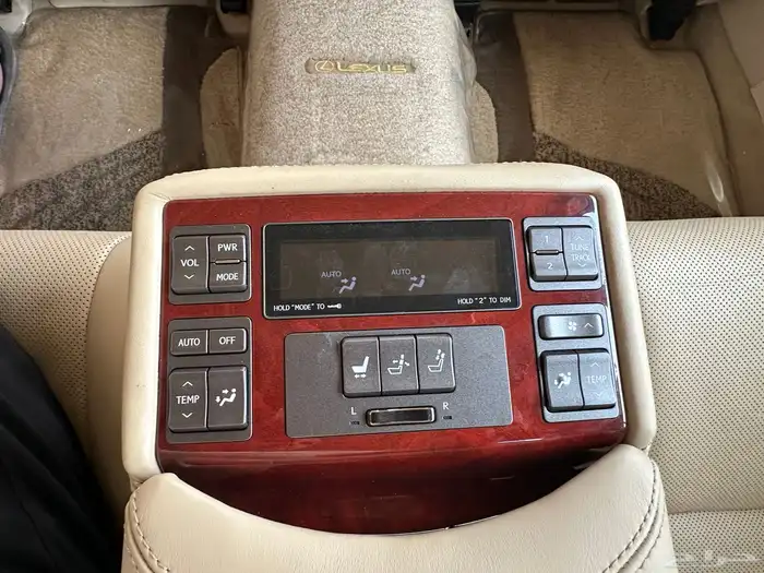 لكزس LS 460 موديل 2011 11