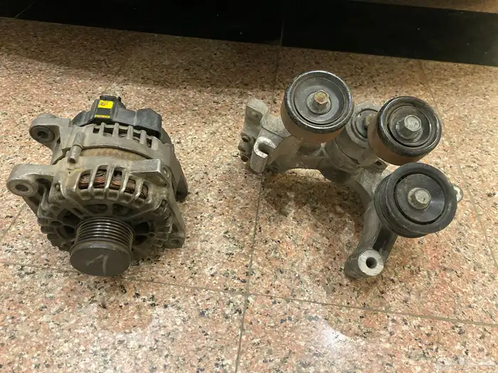 قطع اصليه مستوردة من دبي سوناتا موديل 2009-2015 0