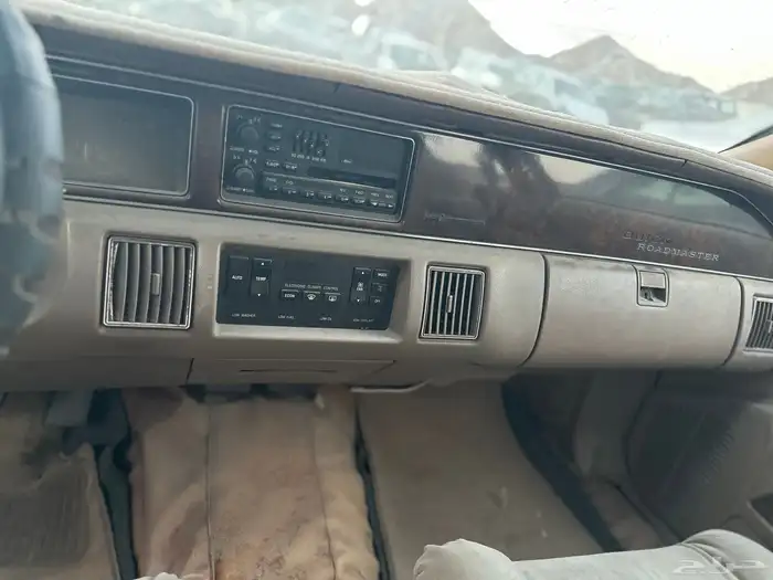 للبيع قطع غيار بيوك موديل 93 Buick 2