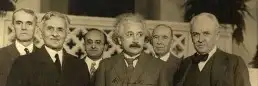 عزالدين أبوالكشك آل زريقات. معلم فيزياء وعلوم ورياضيات أردني 0
