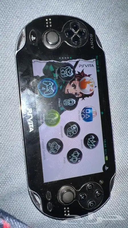للبيع psp psvita 4