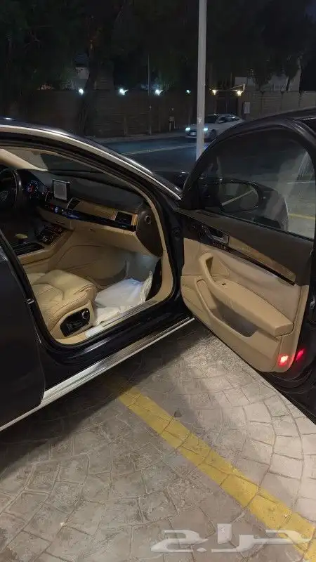 اودي2012 A8 7