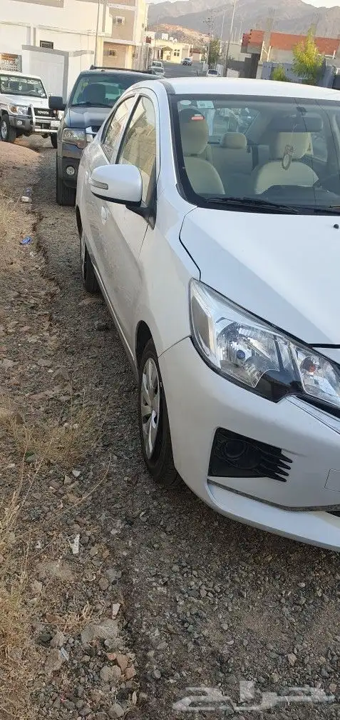 سيارات للايجار الشهري اقتصاديه 1