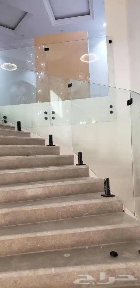 دربزين زجاج 1