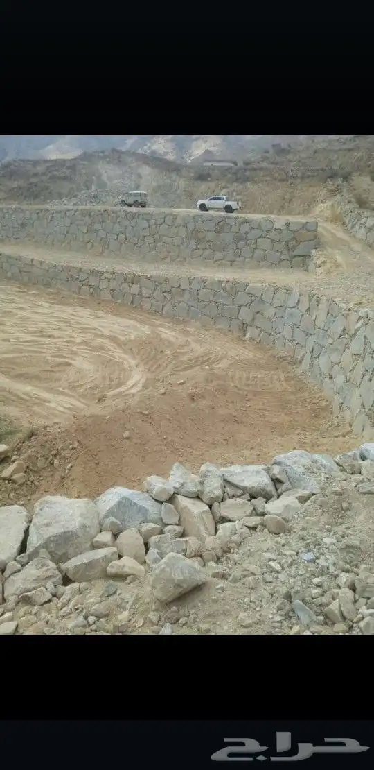 مقاول حجر كبير بلبكلين جدران 1