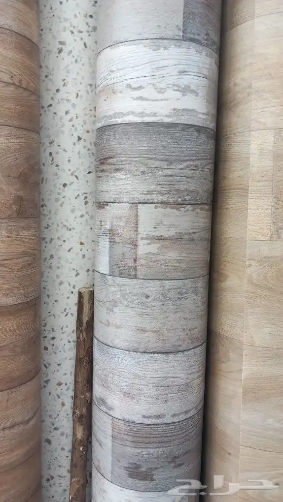 مفروشات موكيت عشب صناعي ويوجد 8