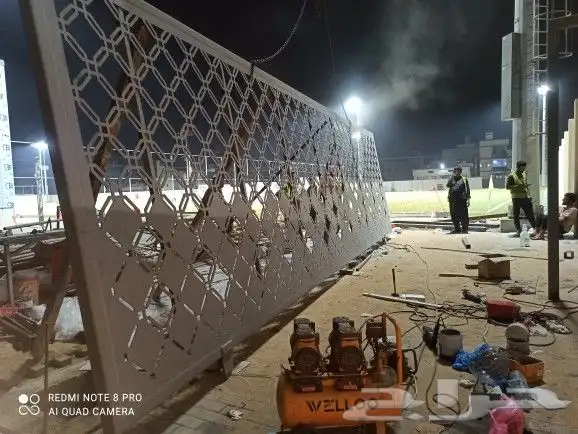 حداد هناجر مضلات سواتر شنكو أبواب شبابيك جميع اعمال الحداده 1
