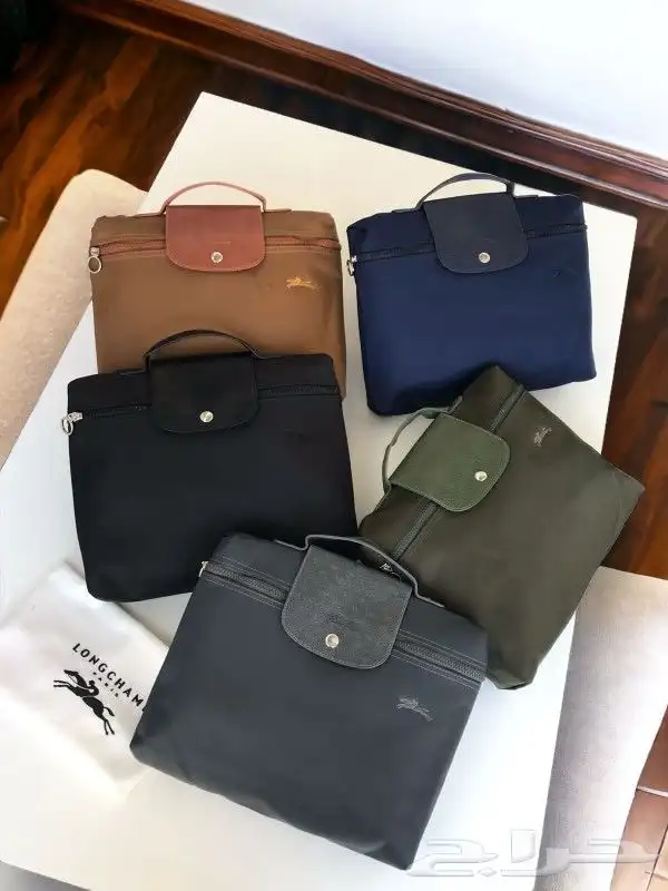 شوزات وشنط ماركة سان لوران 22