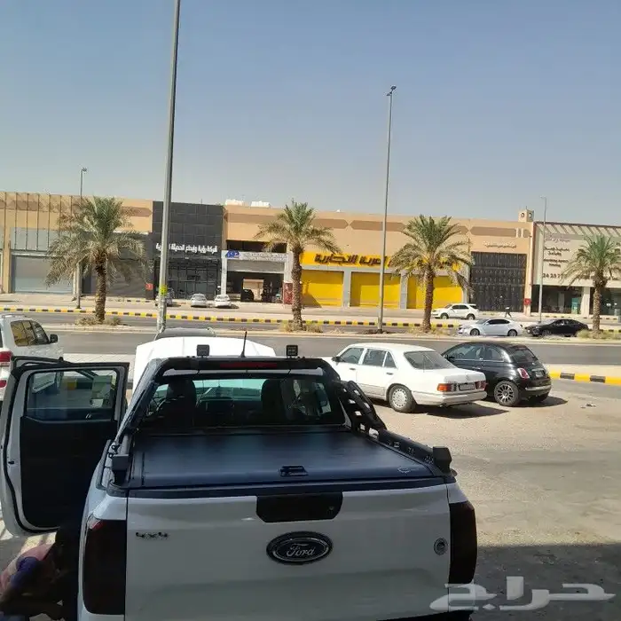 غطاء حوض فورد رينجر 2023 قابل للسحب 3