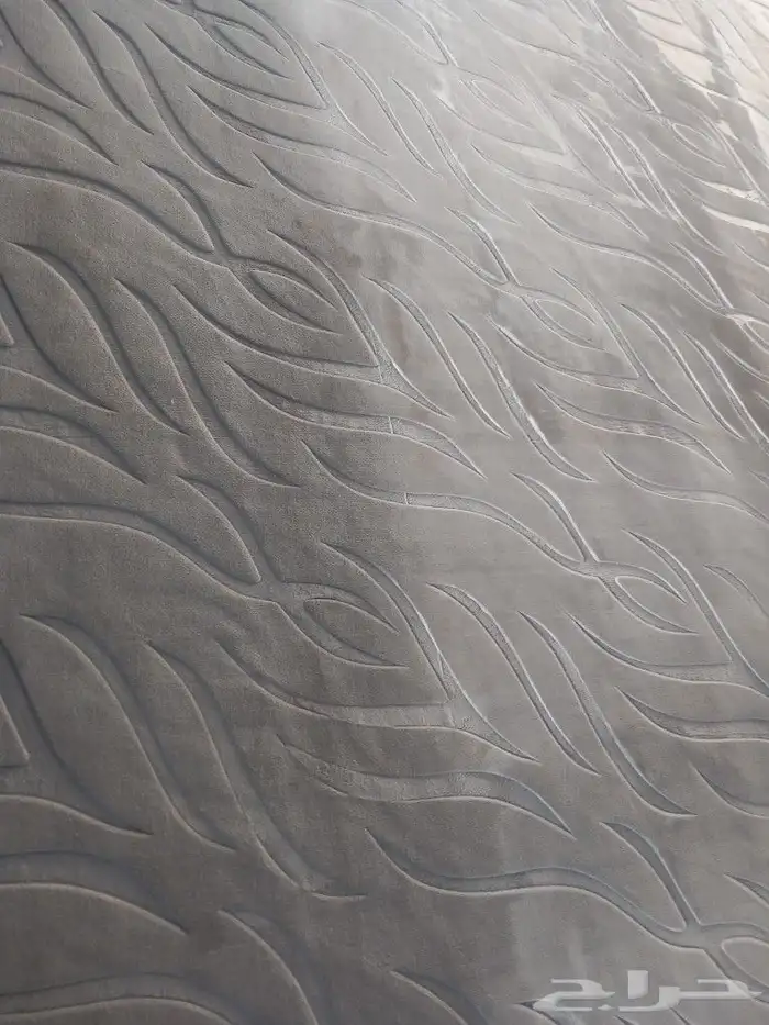 مفروشات موكيت عشب صناعي ويوجد 3