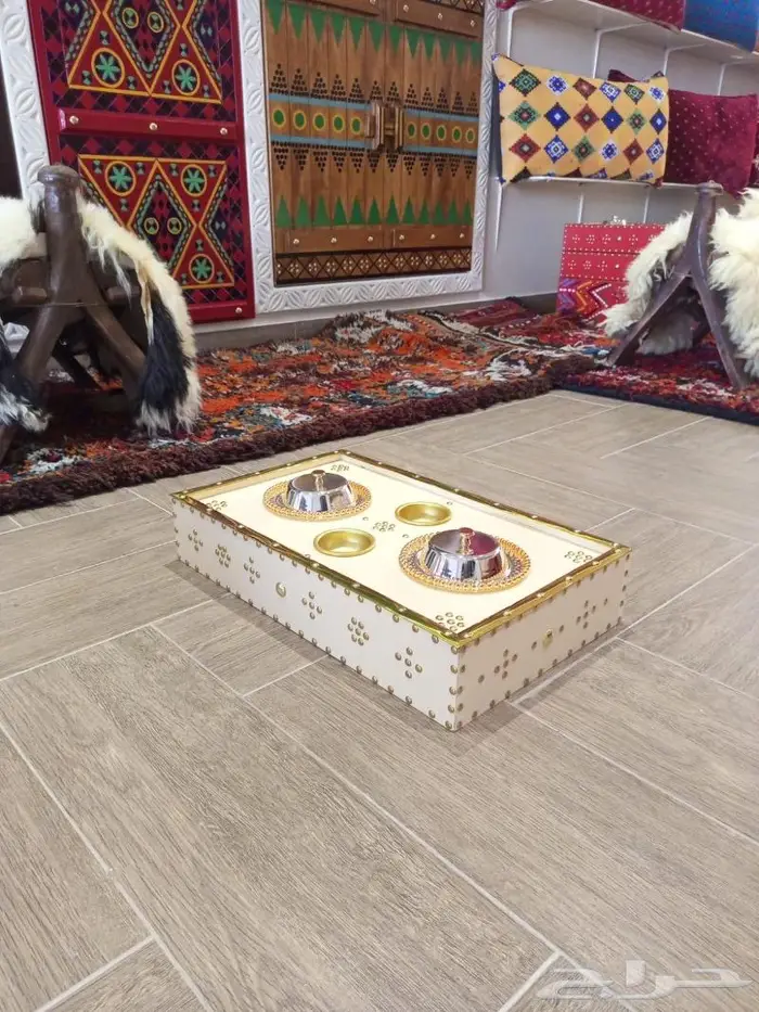 اواني تراثية ملونة انيقة 23